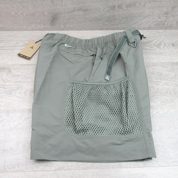 Nike ACG "Snowgrass" Cargo Shorts Men's Size Large Dark Stucco NEW - Picture 10 of 14